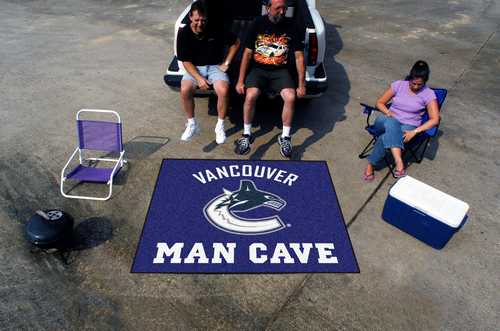 Vancouver Canucks Man Cave Tailgater Rug - Click Image to Close