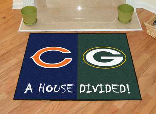 Chicago Bears - Green Bay Packers House Divided Rug - Click Image to Close