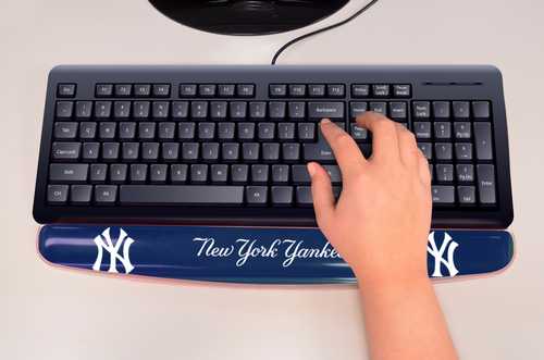 New York Yankees Keyboard Wrist Rest - Click Image to Close